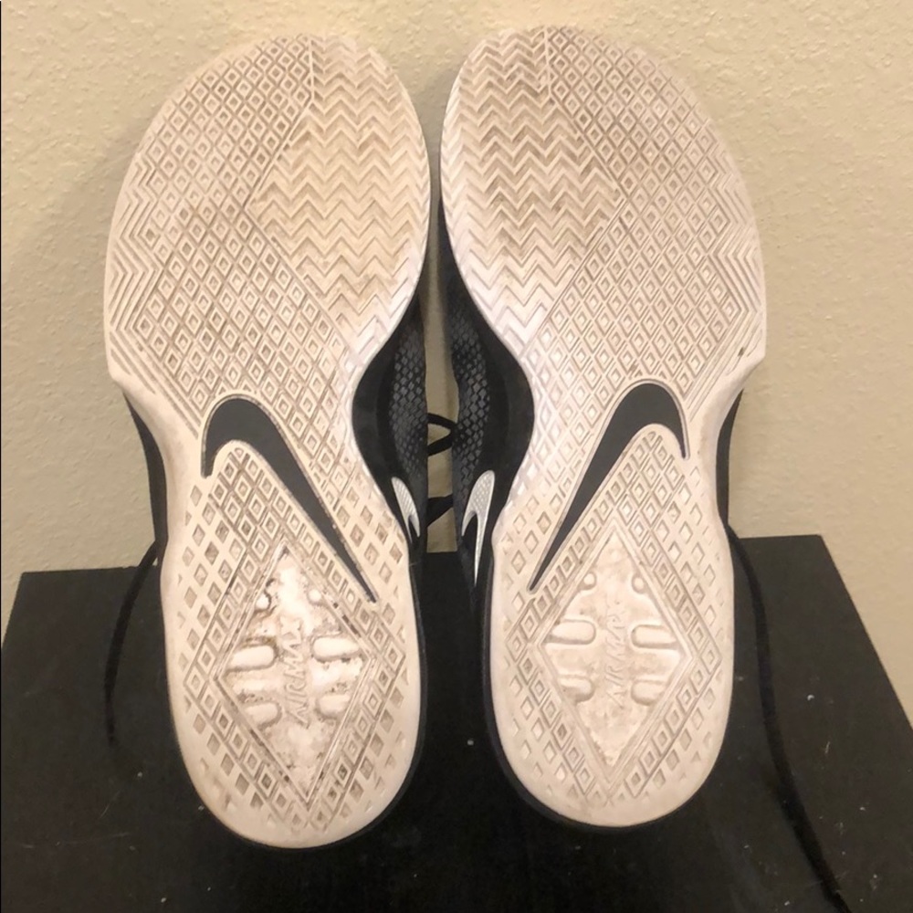 Nike Air Max Infuriate - Picture 5 of 8